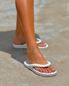 Chinelo Nuvem Branco - comprar online