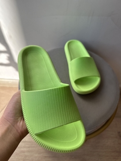 Chinelo Nuvem Verde