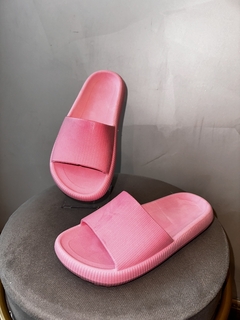 Chinelo Nuvem Rosa Bebê