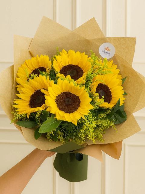 BUQUÊ LUZ - 6 GIRASSÓIS - comprar online
