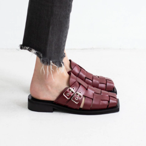 Mule de cuero APOLO bordo - comprar online