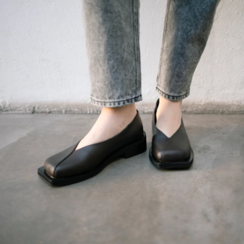 Flat de cuero HELENA - choco - comprar online