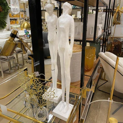 Escultura Ariel na internet