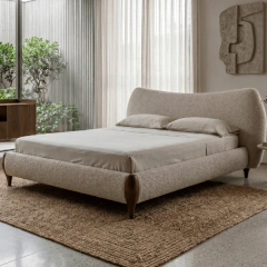 Cama Elin na internet