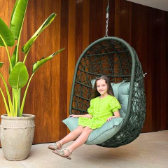 Balanço Camy na internet