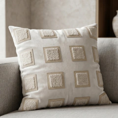 Almofada Essenza Off White, Veludo, Couro e Bouclé - comprar online