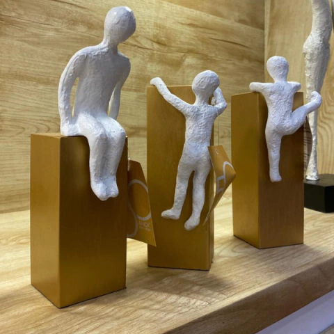 Escultura Aprendizados na Infância