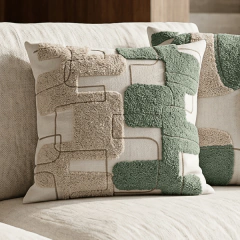Almofada em Linho e Bordados Bouclé - comprar online