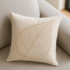 Almofada Savira em tecido na internet