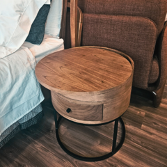 Mesa lateral Petra - comprar online