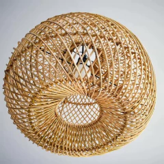 Luminária Pendente em Rattan na internet