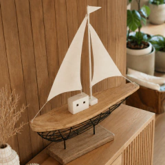 Pronta Entrega⚡Escultura Barco Metal e Madeira - comprar online
