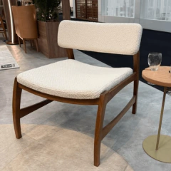 Poltrona Lounge Bouclé Off na internet