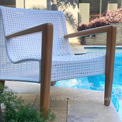 Poltrona Chai na internet