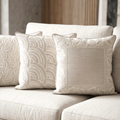 Almofada coleção Mora Off White - CarmelaBlend ® | O Melhor dos Mundos num Click