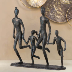 Escultura Amor em Movimento