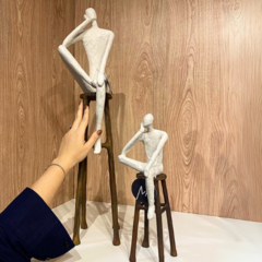Escultura Reflexões Silenciosas na internet