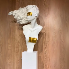 Escultura Bela em Movimento - comprar online