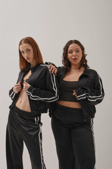 Campera deportiva con tiras Duton - comprar online