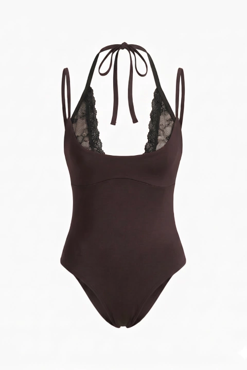 Body lycra superpuesto Twice en internet