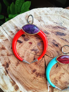 Pingente Aliá na internet