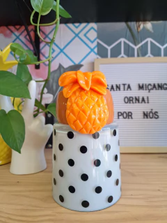 Bracelete Abacaxou na internet