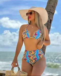 Biquíni hot pant com bojo removível