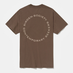 CAMISETA BIRDEN SOCIETY CACAU MARROM - comprar online