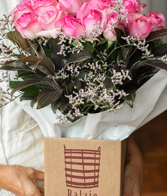 Arranjo de 12 Rosas Rosa