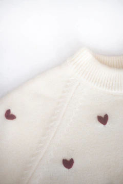 Sweater Corazoncitos Natural - comprar online