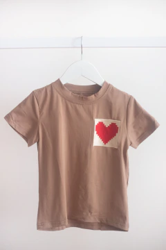 Conjunto Remera Corazon Moka + Pollera Rio Natural en internet
