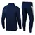 Conjunto de treino da seleção de Portugal 25/26 da Puma, na cor azul, mostrando a parte de trás da blusa e a calça.