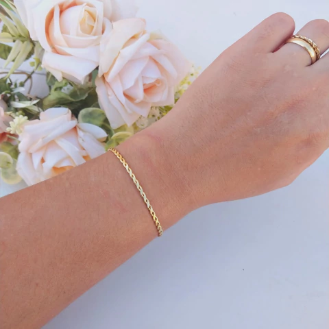 Bracelete fio duplo torcido fino