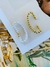 Piercing fake de pressão modelo pérola folheado a ouro - Dondocas