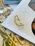 Piercing fake de pressão modelo pérola folheado a ouro - Dondocas