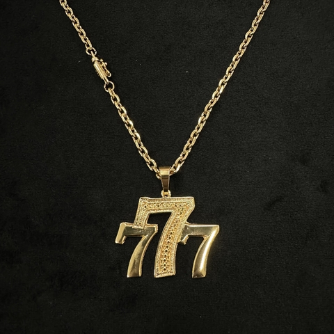 Colar corrente cordão em aço inox com fecho canhão e pingente 777 Dourado