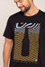 Camiseta Preta Garrafa Listras na internet