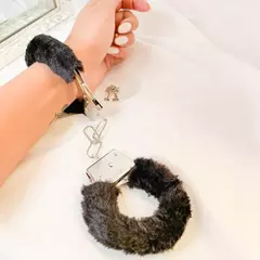 ALGEMA DE METAL COM PELÚCIA - (PRETO) - comprar online