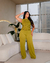 CONJUNTO EM MALHA JACQUARS COM CALÃA E BLUSA COM RENDA CROCHET - Vitrinee_v