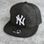 Gorra NY negra y blanco Vicera plana