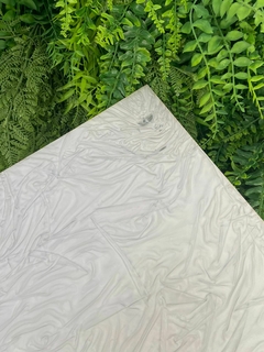 Chapa de acrílico 40x50cm - Branco Marmorizado (2mm)