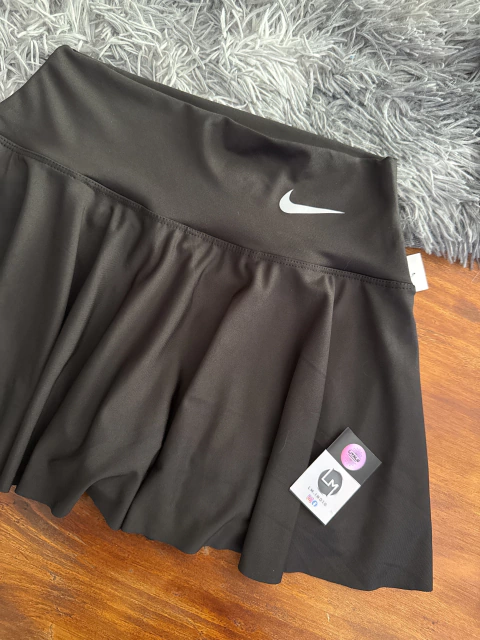 Pollera shorts volado negro