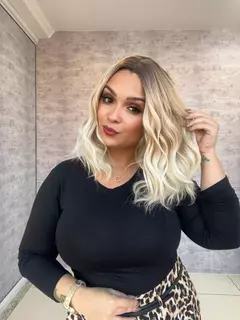 Wig Lara Cor: Loiro Claro - comprar online