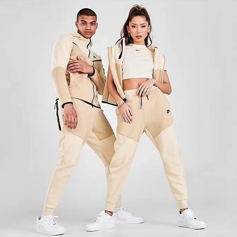 Conjunto Nike Tech Fleece "Bege"