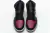 Air Jordan 1 Mid "Bred Toe" na internet