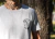 Remera regular fit GORILLA GUN SKULL DRINK - melange