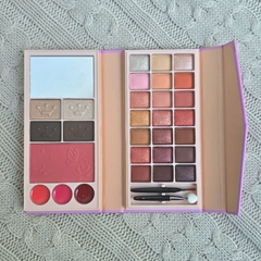 PALETA/KIT DE MAQUILLAJE STITCH en internet