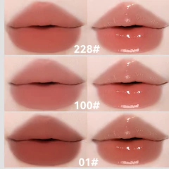 LABIAL 2 EN 1 RAINCOAT LIPSTICK - NOVO - comprar online
