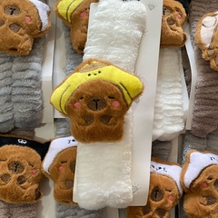 VINCHA DE PELUCHE CAPYBARA X1 UNIDAD - comprar online