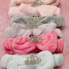 VINCHA DE PELUCHE CON CORONITA